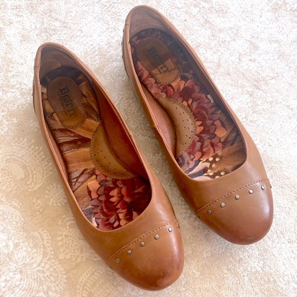 Brand New Born Genuine Leather Ballet Flats Cap Toe Antique Gold Tone Studs